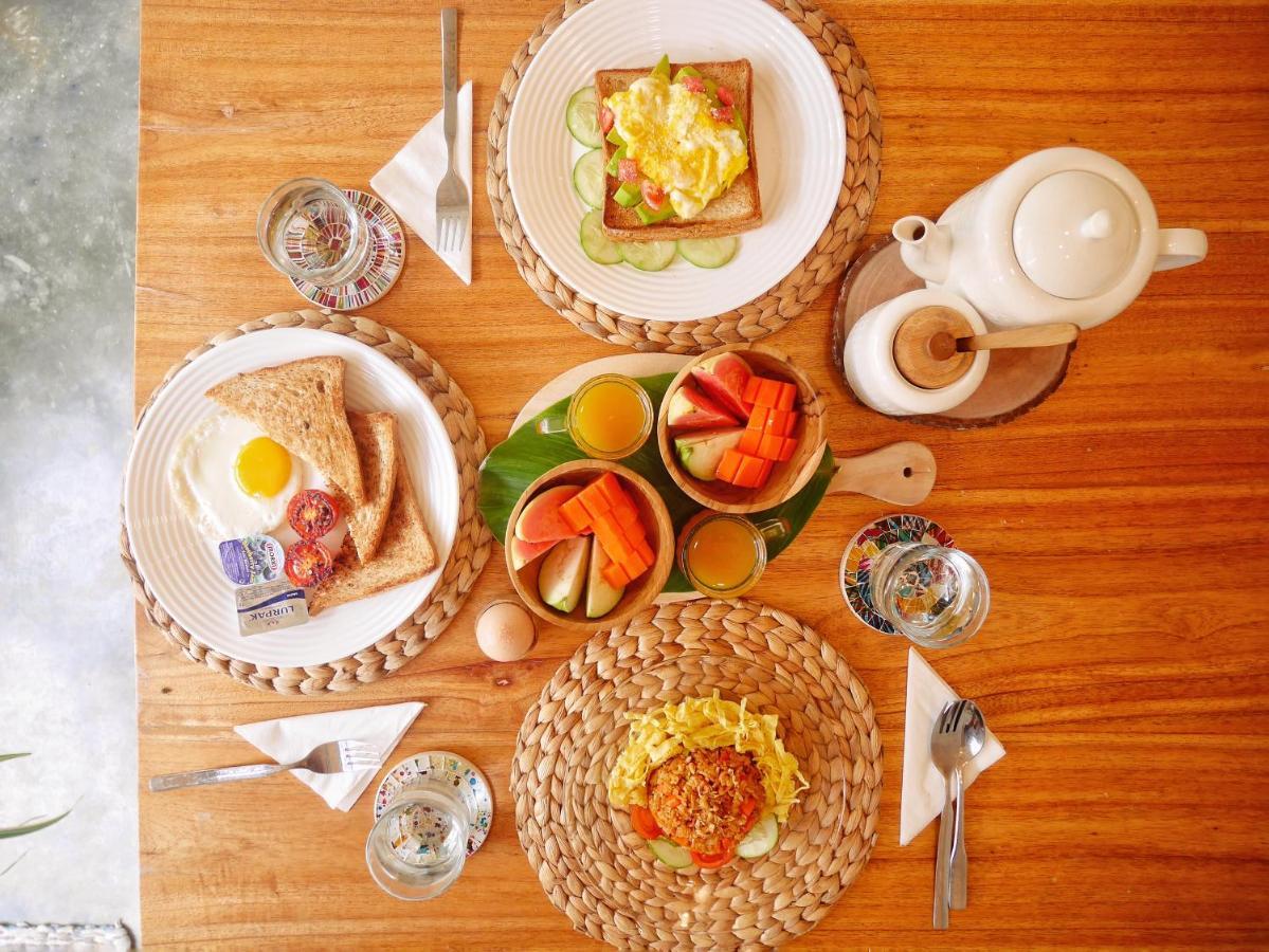 Betah Homestay Banyuwangi Бануванги Екстериор снимка